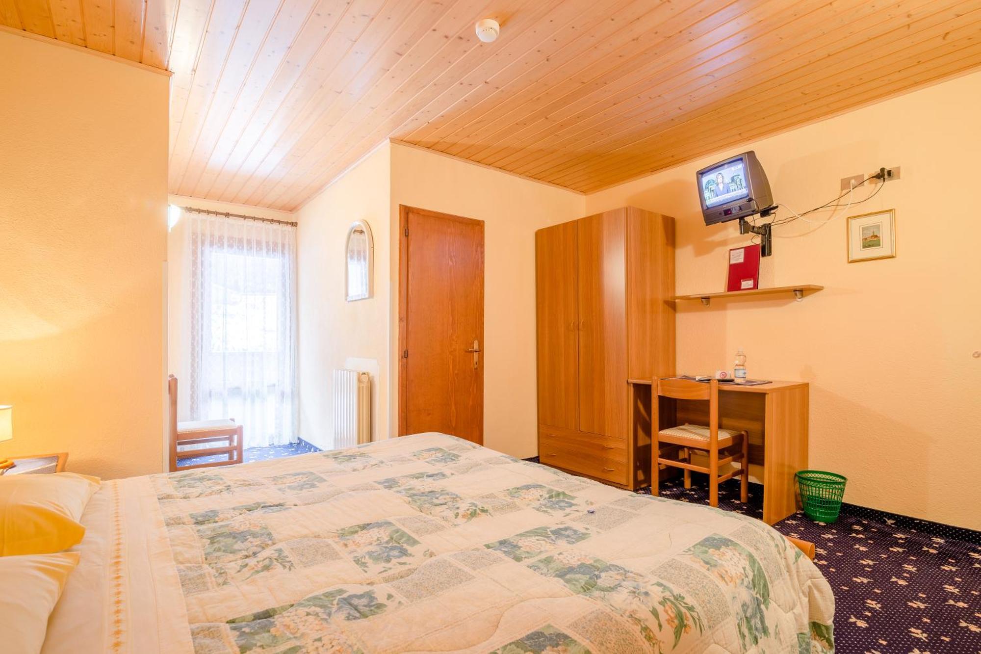Albergo Genzianella Rocca Pietore Exterior foto
