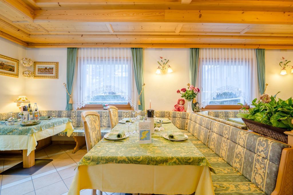 Albergo Genzianella Rocca Pietore Exterior foto