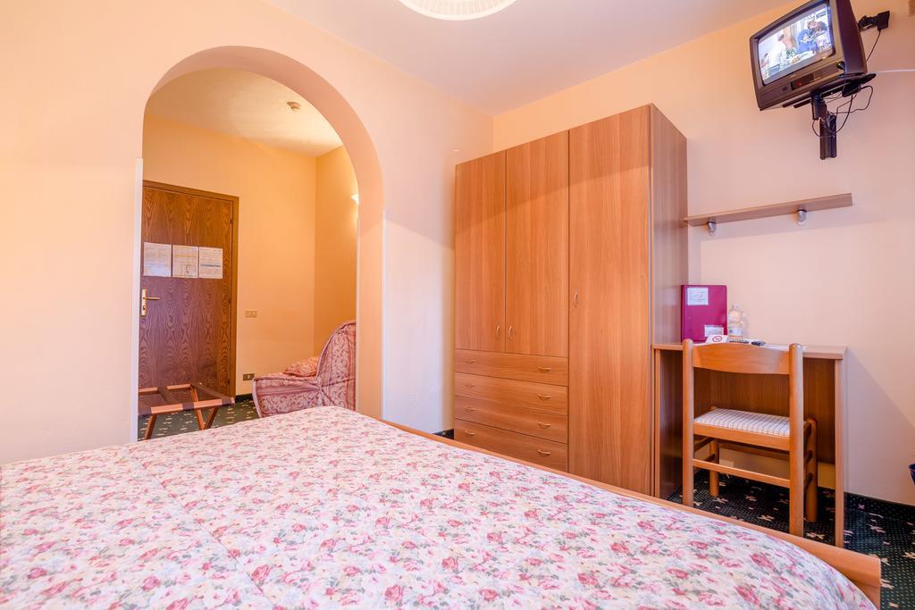 Albergo Genzianella Rocca Pietore Exterior foto